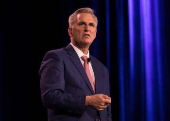 Nigerians React As Musician Burna Boy Curses Fans At Lagos Concert