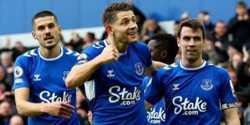 EPL: Arsenal Suffer Title Setback In Everton Shock Loss, Wolves Wallop Liverpool, Manchester United, Leicester Win
