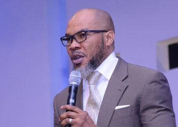 Nigerian Pastor Who Mounted Pulpit With AK-47 Rifle Apologises, Withdraws From Pastoral Duties