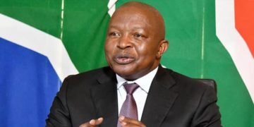 South Africa: President Ramaphosa Praises Outgoing Deputy For “Exceptional Service”