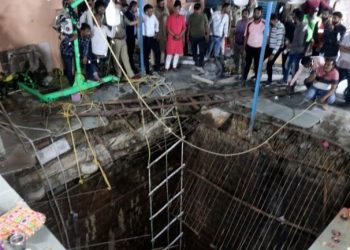 35 Bodies Recovered As Covering Of Indian Well Collapses