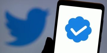 Twitter Restores Blue Ticks For Some High-Profile Accounts