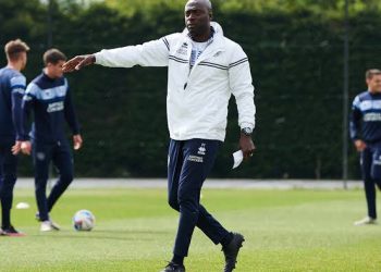 Arsenal Extend Premier League Lead, Manchester United Stumble, Chelsea Hire Nigerian Coach 