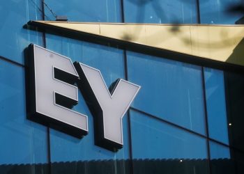 EY Fingers 'Overcapacity' For 3,000 Jobs Cuts In US