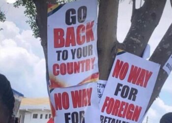 ‘Go Back To Your Country’ – Ghanaians Attack Nigerian Who Organized Wig Fair