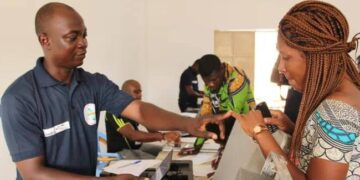 Amidst Technical Hiccups, Surging Crowds, Togolese Register To Vote