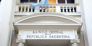 Argentina: Central Bank Increases Interest Rate To 97% To Tackle Inflation