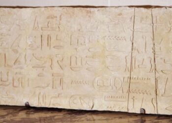 egypt recovers two looted artifacts from france