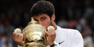 Alcarez Shocks Djokovic, Wins First Wimbledon Title