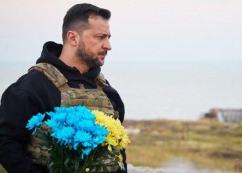 Zelenskyy Salutes Ukrainian Soldiers To Mark 500 Days Of War