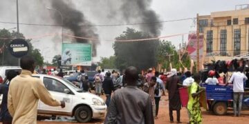 Niger: Coup Supporters Set Ruling Party’s Headquarters On Fire
