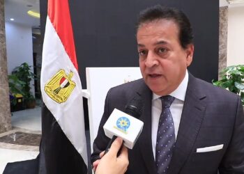 Health and Population Minister Khaled Abdel Ghaffar