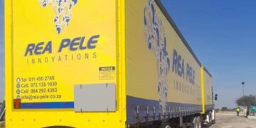 Botswana Police Intercepts Truck Heading To South Africa With Illegal Immigrants