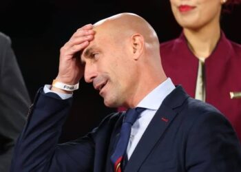 Kiss Scandal: FIFA Suspends Spanish Football Boss