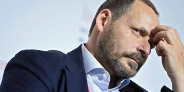 Ukraine War: Russian Billionaire Pleads For EU Sanctions Relief