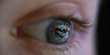 New Google Tool Lets Users Track And Delete Search Results About Themselves