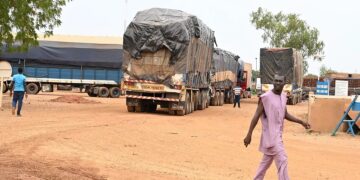 Niamey Receives Trucks Of Food, Essentials From Burkina Faso