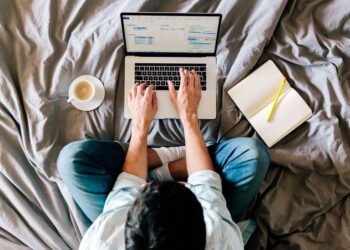 UK Banks Tighten Up On Work-From-Home Policy