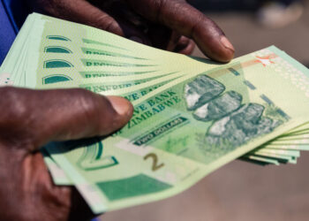 Zimbabwe Dollar Continues To Slide Against US Dollar