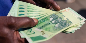 Zimbabwe Dollar Continues To Slide Against US Dollar