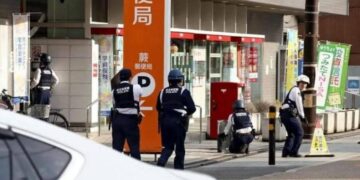 Lone Gunman Takes Hostages In Japanese Post Office