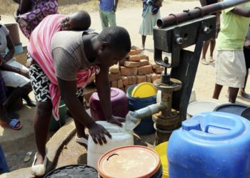 Zimbabwe Declares State Of Emergency In Harare Over Cholera