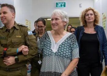 hamas releases another batch of hostages aims for truce extension