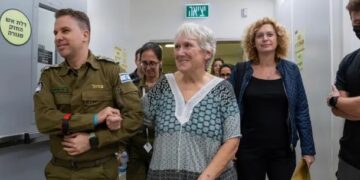 hamas releases another batch of hostages aims for truce extension