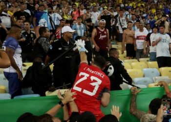 Violence Mars Argentina, Brazil World Cup qualifier clash