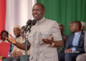 Kenya: Kaunda Suit Adorned By President Ruto Banned In Parliament