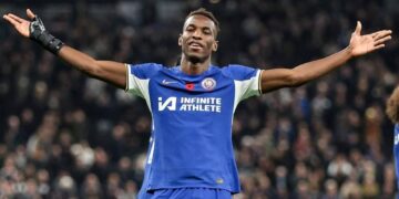 Chelsea Bounce Back To Premier League Victory In Tottenham Chaotic Clash 