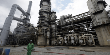 Nigeria: Port Harcourt Refinery Resumes Operations 4 Years After Closure
