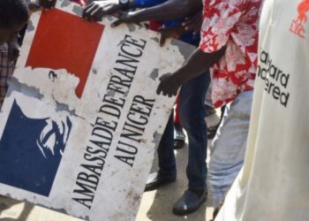 France To Shut Embassy In Niger