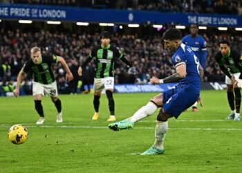 Arsenal Face Liverpool in FA Cup, As Man City Drop More Premier League Points