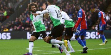 Arsenal, Manchester United Suffer EPL Loss, Liverpool Win, Go Top