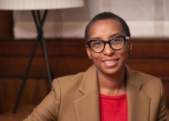 Faculty Members Rally Support For Harvard President As Calls For Resignation Thickens