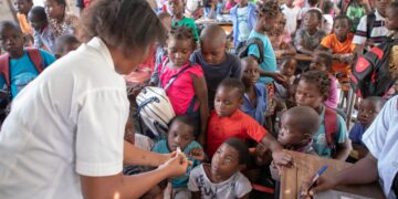 Mozambique Begins Vaccination Of 2.2 Million People Against Cholera