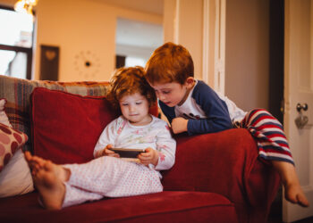 5 Reasons To Reduce Screen Time For Children Below 5Years