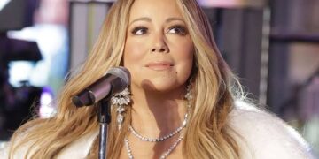 Mariah Carey Loses Mother, Sister Same Day
