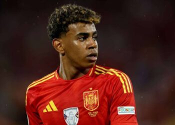 Police Launch Probe As Hoodlum Stabs Father To Barcelona’s Youngster In Spain