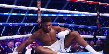 Again, Joshua Suffers Heavyweight Knockout Defeat