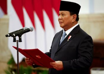 Indonesia: Newly Sworn-in President Sets Up Cabinet With Over 100 Ministers, Deputies