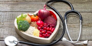 4 Foods That Help Fight Breast Cancer