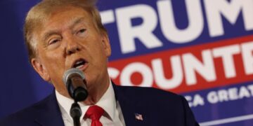 Trump Assembles Cabinet Members, To Name Secretary Of State, Others