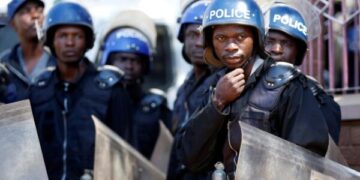 Zimbabwe: Police Officers Barred From Using Phones While On Duty