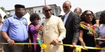 Nigeria: NDDC Donates Communication Equipment To Police