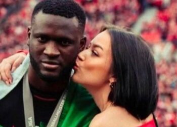 “I’m Still With My Girlfriend”, Nigerian Striker Dismisses Rumours
