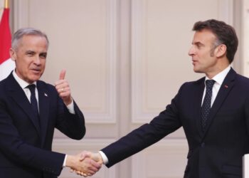 In First Foreign Trip, New Canadian PM Carney Meets French President Macron
