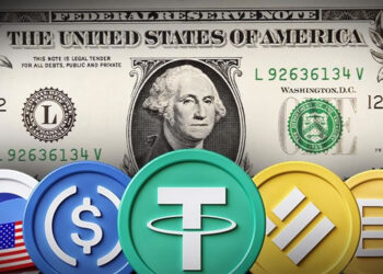 Banks, Fintech Firms Race To Dominate Stablecoin Boom