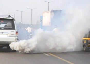 India: Vehicles Older Than 15 Years Barred From Refuelling In New Delhi